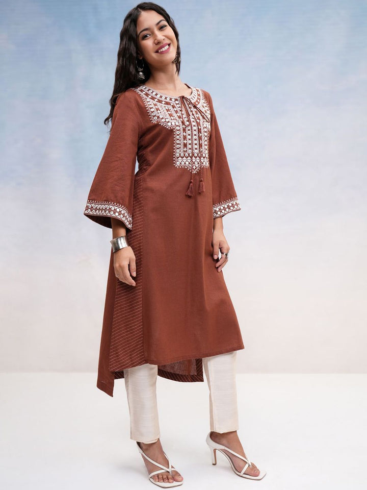 Vishudh Geometric Embroidered A Line Kurta
