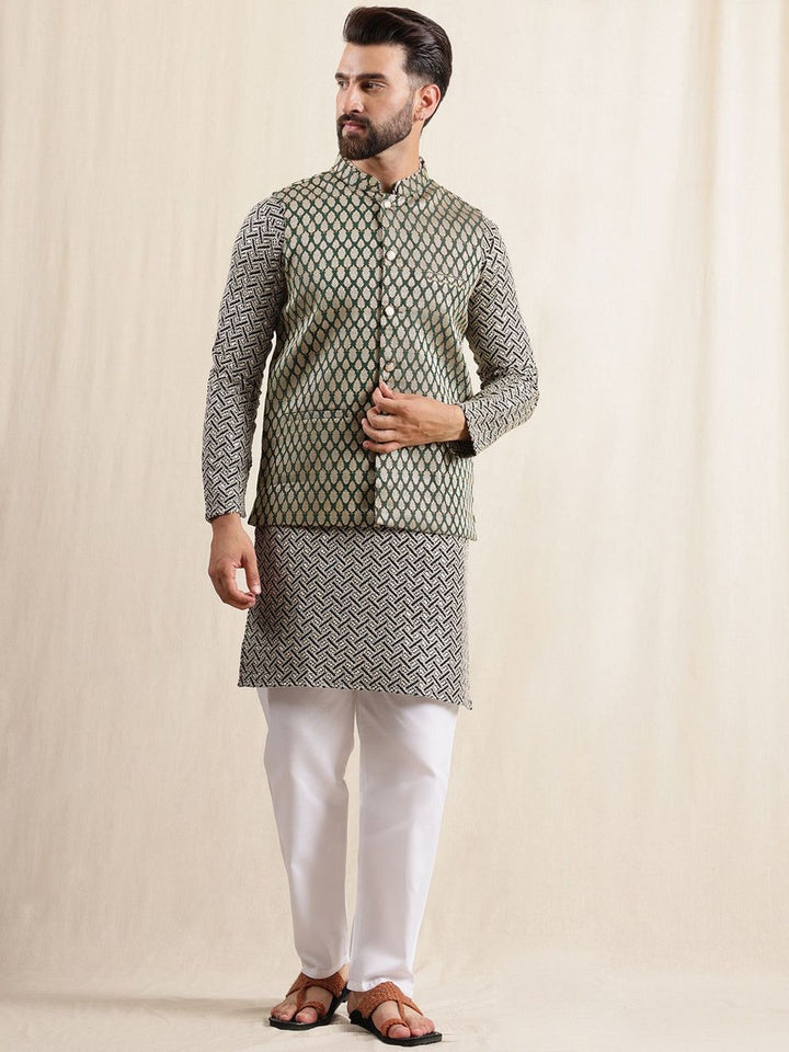 Motif Etnik Anouk Bersulam Kurta Kapas Tulen Bersulam Sequnnied Dengan Piyama & Jaket Nehru