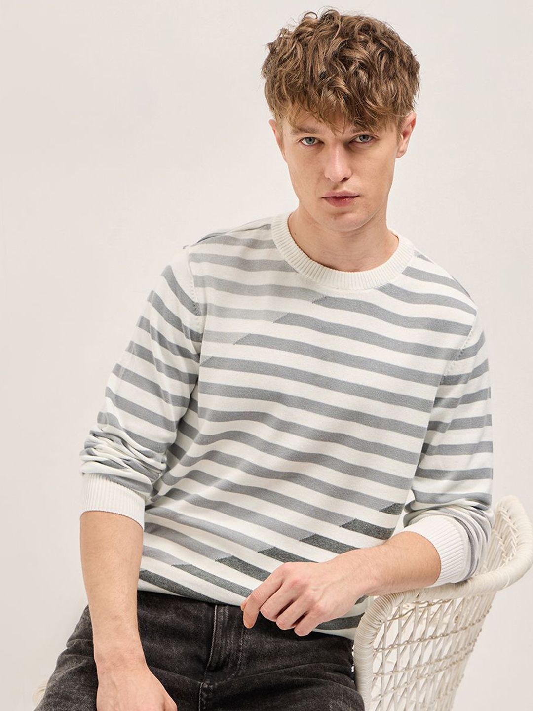 THE BEAR HOUSE Men Striped Round Neck Slim Fit Cotton T-shirt