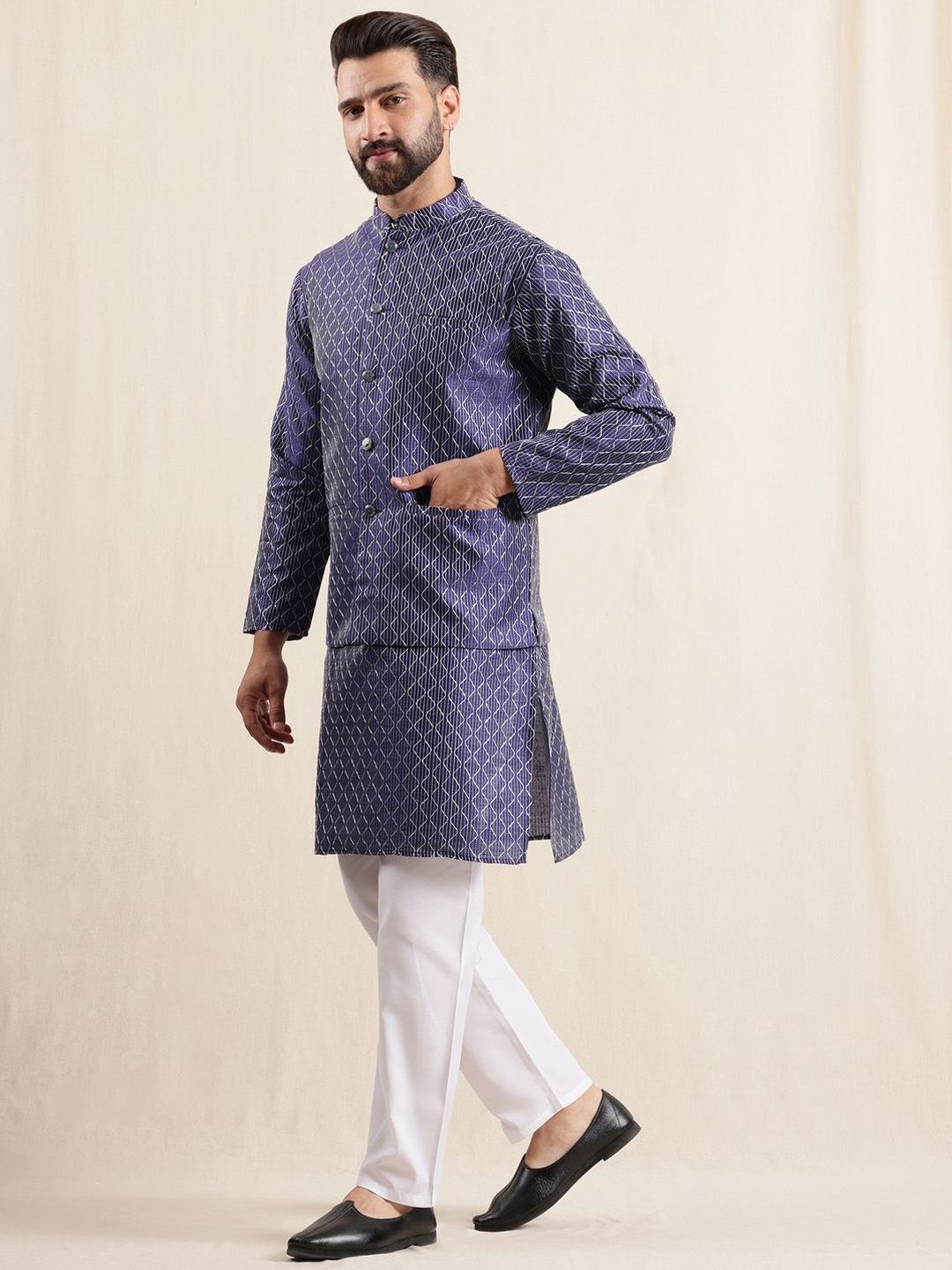 Kurta Sulam Geometri Lelaki Anouk dengan Piyama