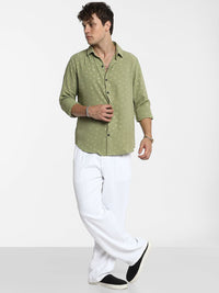 Campus Sutra Men Comfort Spread Collar Polka Dots Casual Shirt