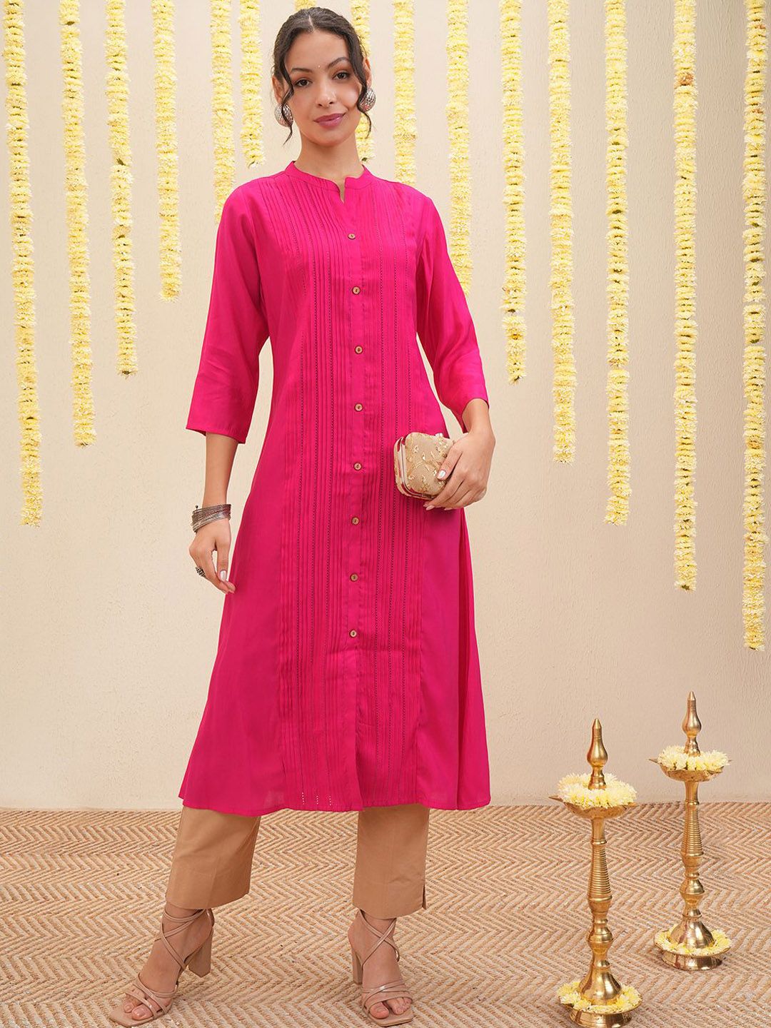 Vishudh Mandarin Collar A Line Kurta