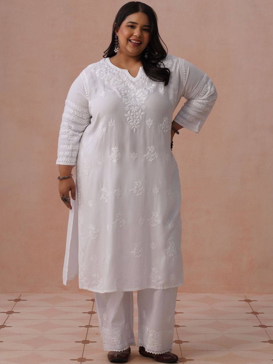 Rumah Motif Etnik Chikankari Viscose Rayon Kurta Panjang Betis Lurus
