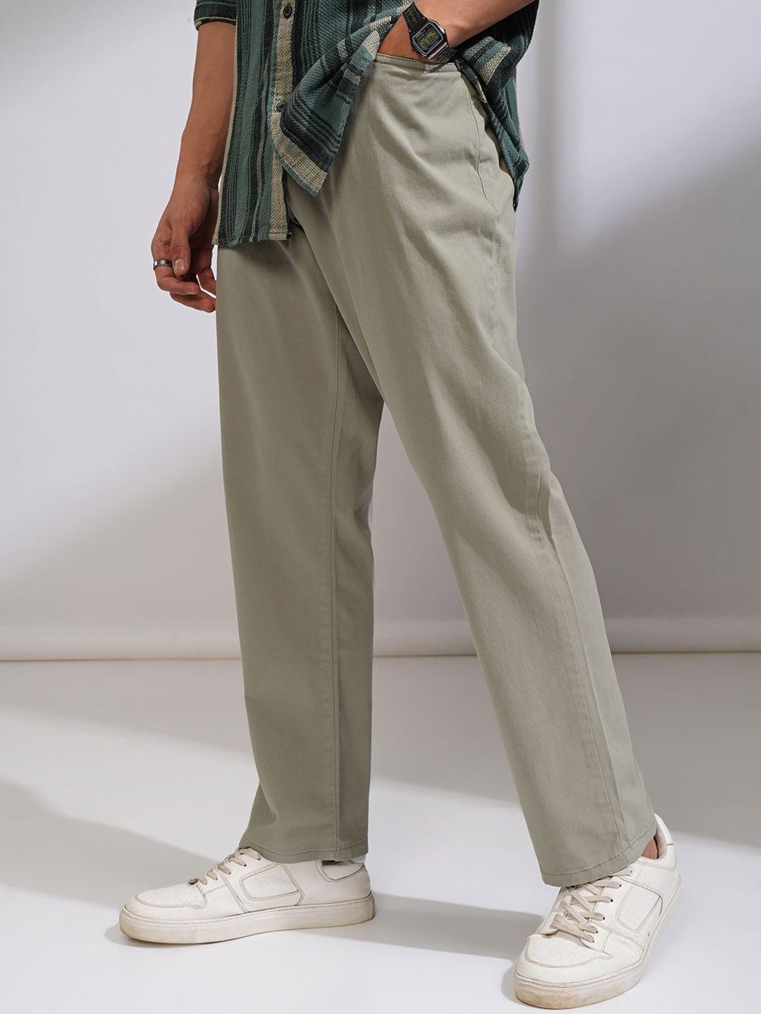 HIGHLANDER Men Cotton Relaxed Fit Regular Trousers