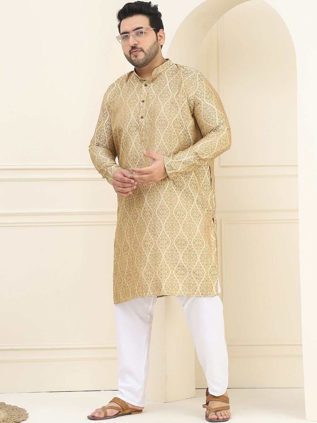 SOJANYA PLUS Plus Size Woven Design Straight Kurta with Pyjamas