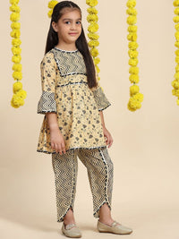 Cutiekins Girls Floral Printed Flared Sleeves A-Line Kurta With Dhoti Pants