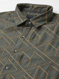 VASTRADO Men Classic Slim Fit Floral Opaque Casual Shirt