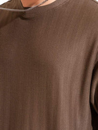 HIGHLANDER Men Drop-Shoulder Sleeves T-shirt
