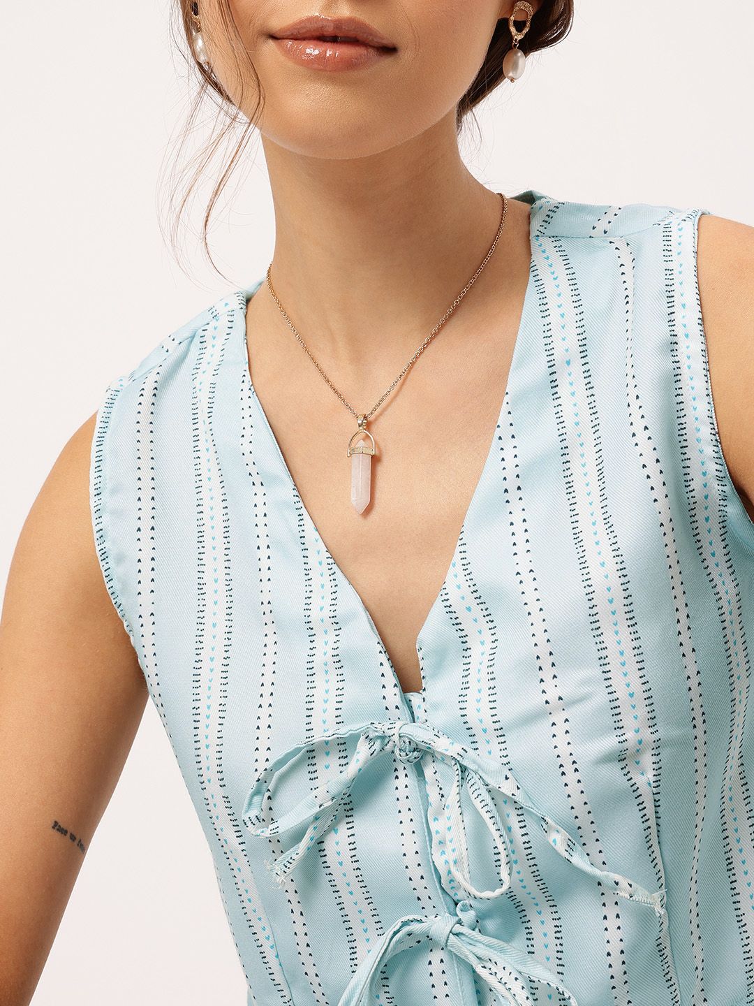 DressBerry Summer Vibes Striped Tie-Up Front Crop Co-Ords