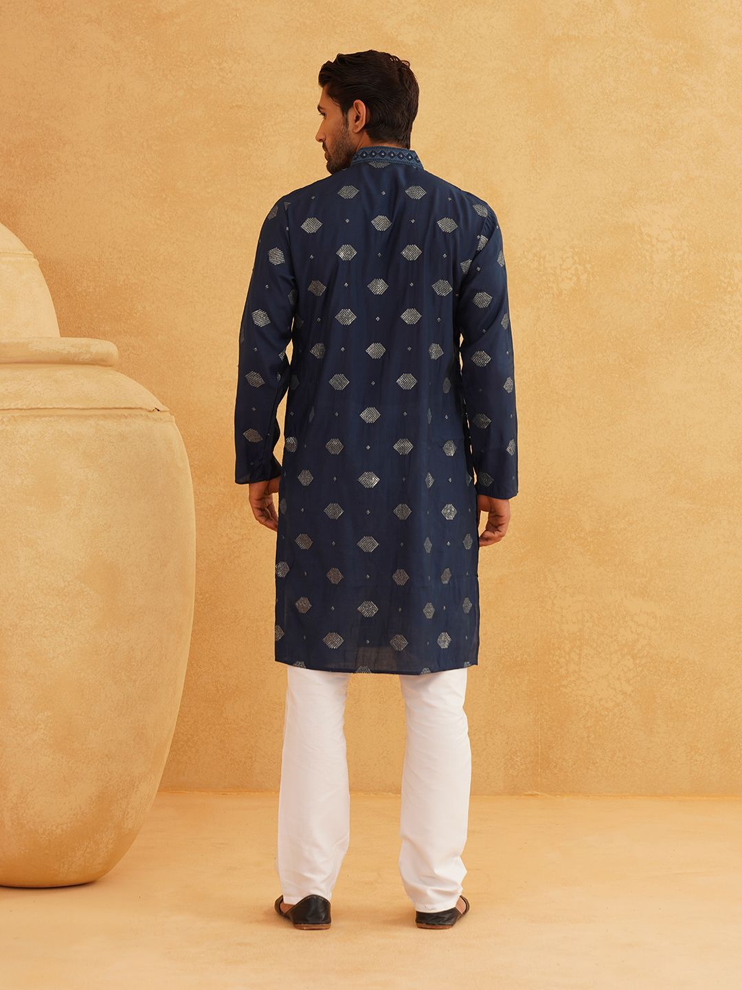 SOJANYA Sequinned Mandarin Collar Straight Kurta With Churidar