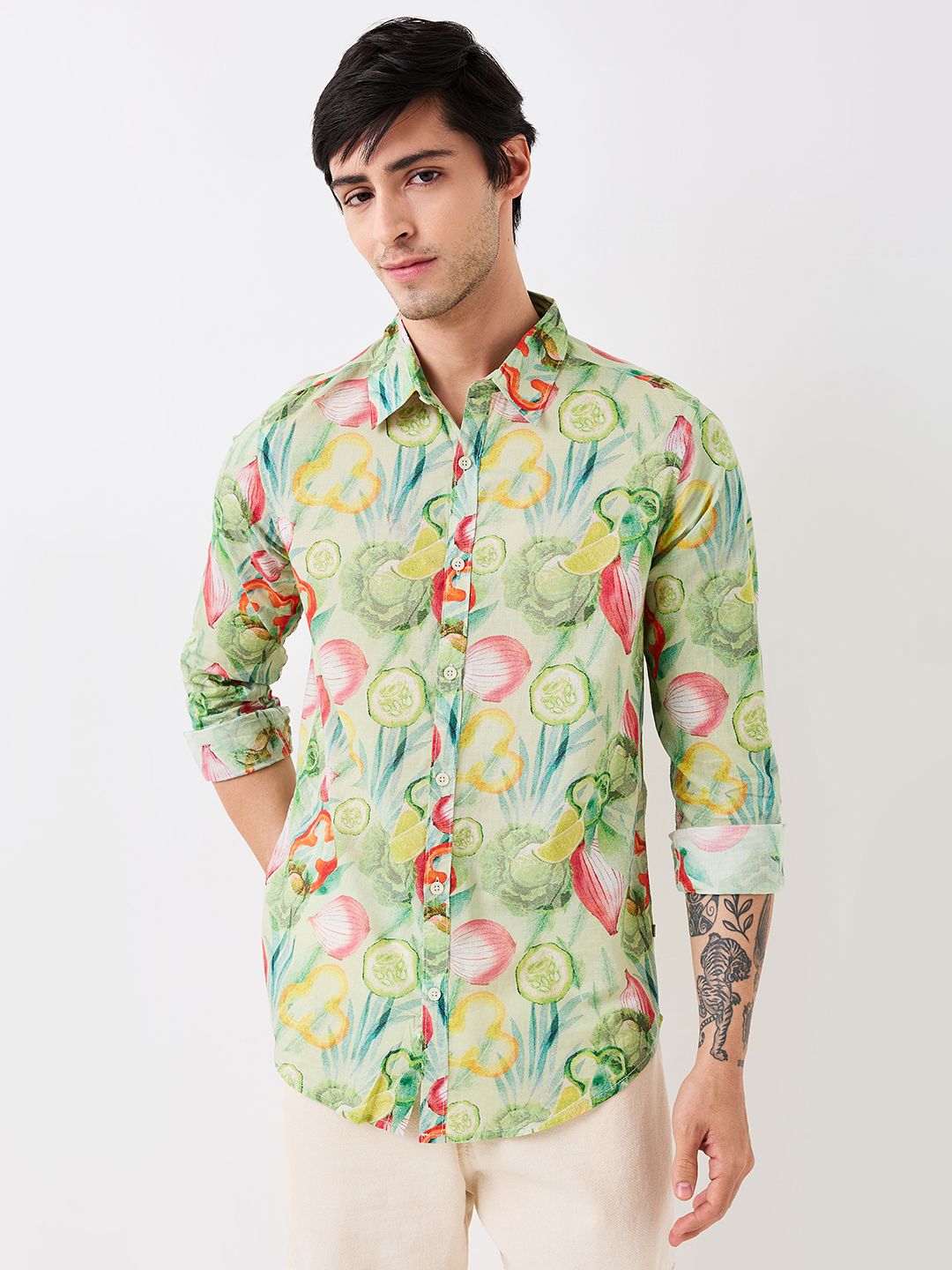 SPYKAR Men Spread Collar Floral Printed Cotton Casual Shirt