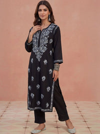 Kurta Kerja Cermin Berhias Wanita Chikankari