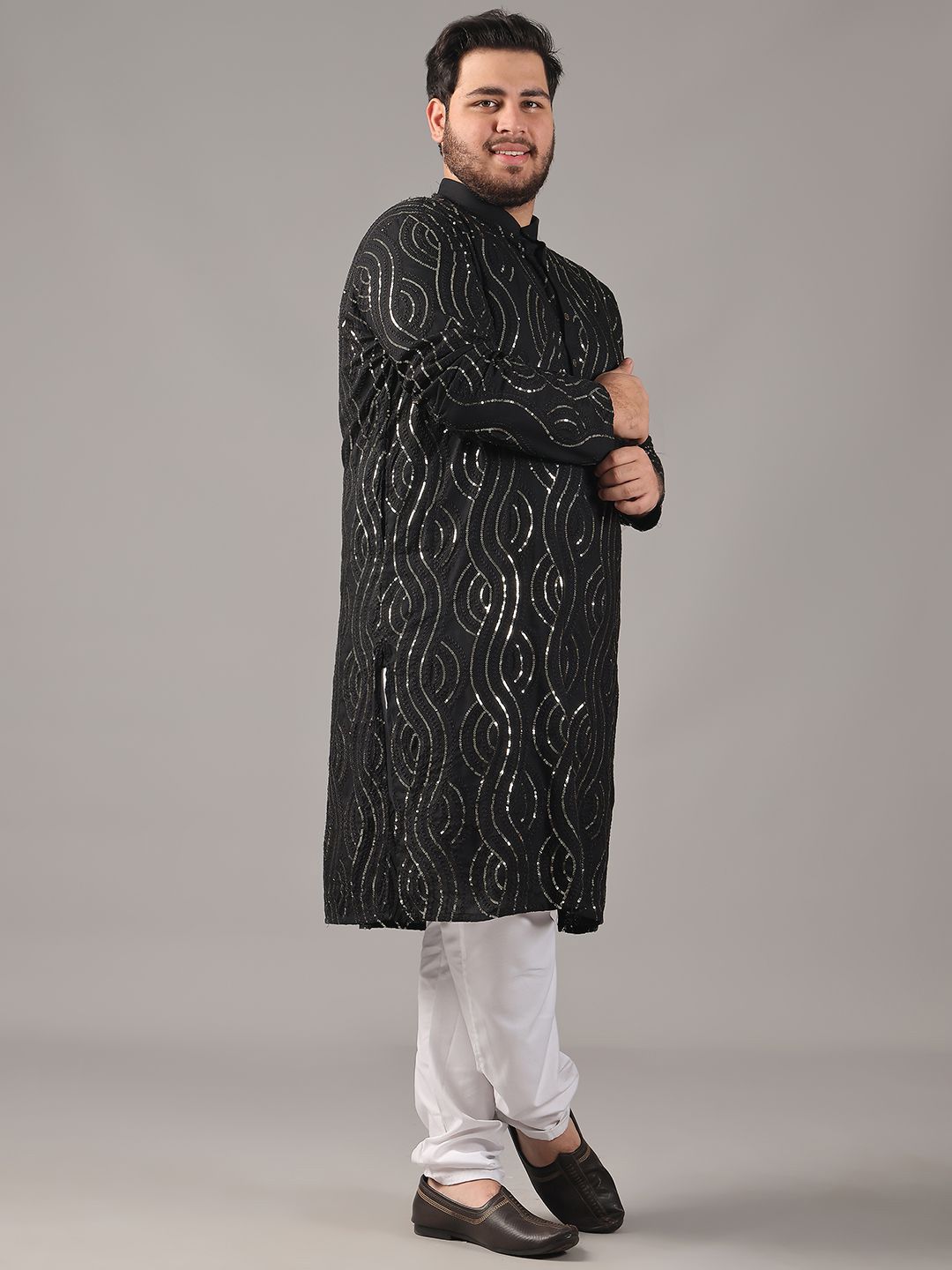 SOJANYA PLUS Plus Size Men Floral Embroidered Pure Cotton Straight Kurta & Pyjamas