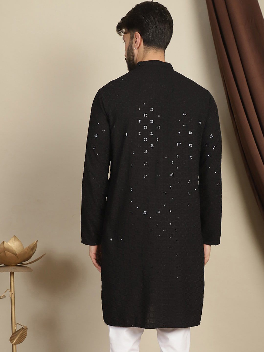 Anouk Floral Sulam Mandarin Collar Sequin Benang Cotton Kurta