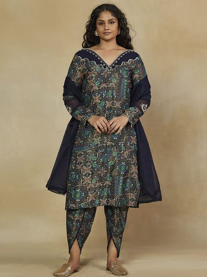 Mamicha Women Ethnic Motifs Printed Regular Thread Work Kurta with Dhoti Pants & With Dupatta