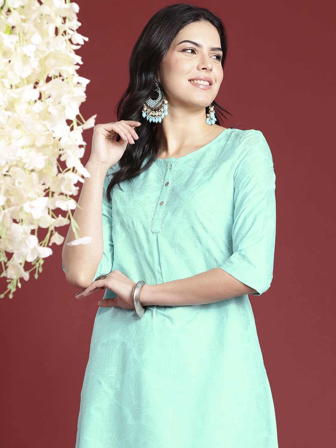 Anouk Floral Printed Gotta Patti Straight Kurta
