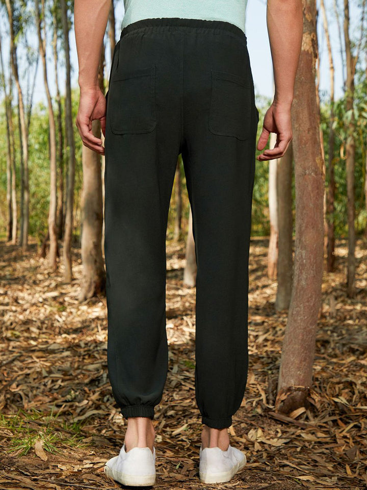 Campus Sutra Men Comfort Relaxed Fit Mid-Rise Regular Trousers