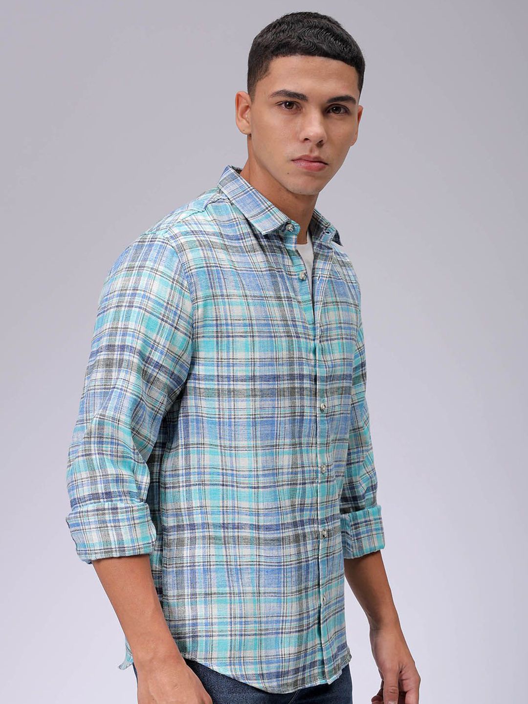The Indian Garage Co Men Slim Fit Opaque Checked Casual Shirt