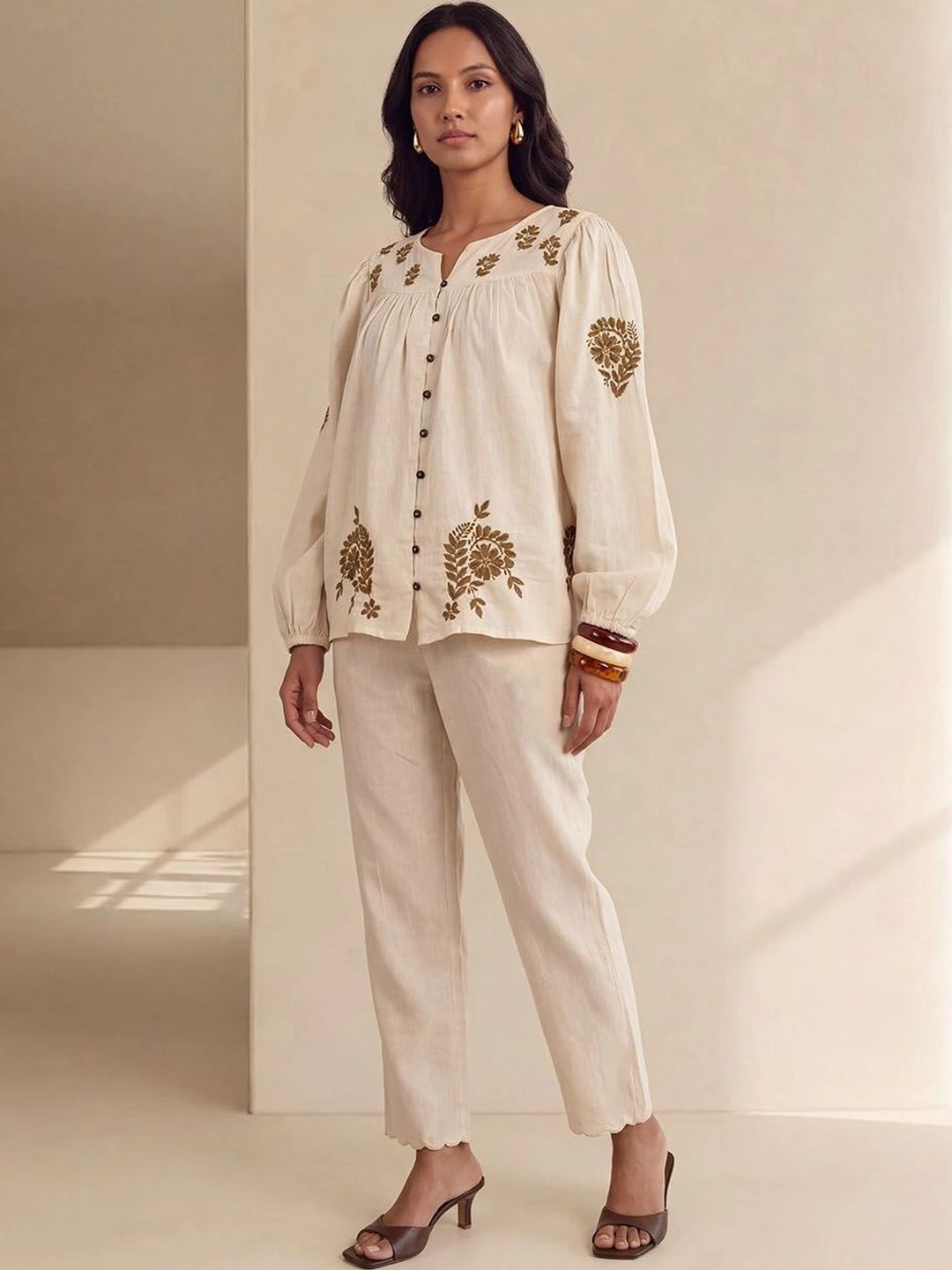 House of Chikankari Women Straight Floral Casual Shirt