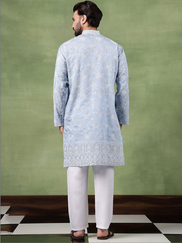 SOJANYA Men Floral Embroidered Thread Work Kurta