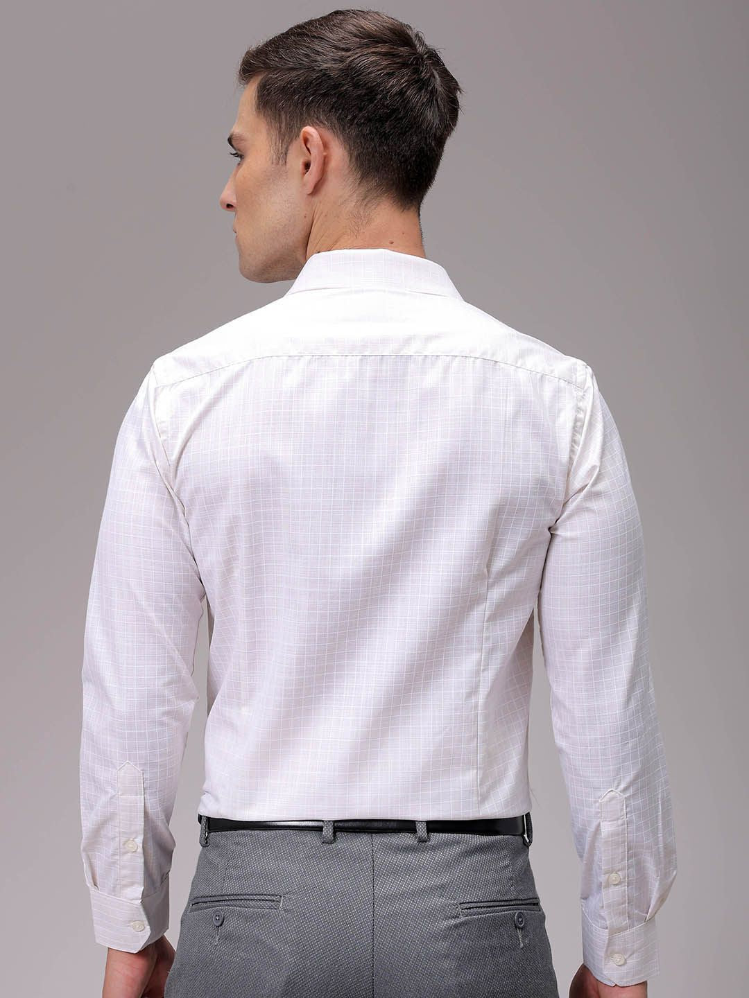 The Indian Garage Co. X Luxe Men Slim Fit Opaque Checked Formal Shirt