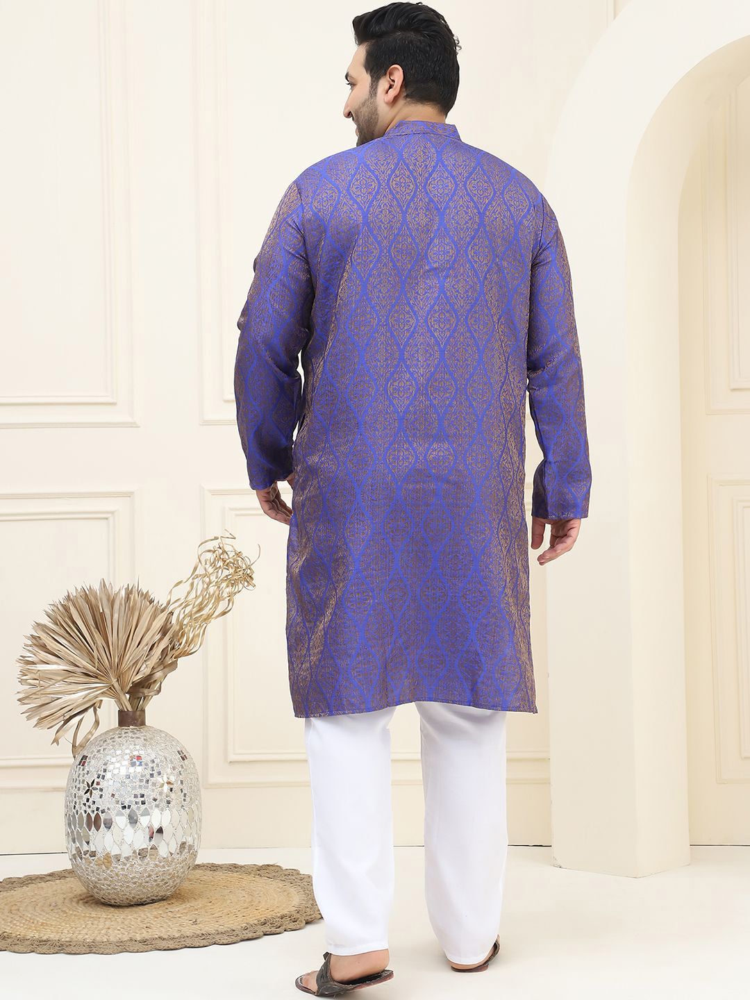 SOJANYA PLUS Plus Size Woven Design Kurta with Pyjama