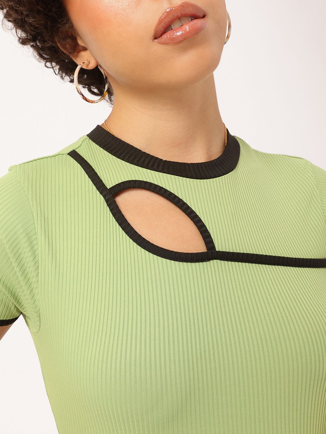 DressBerry Style Icon Crop Craze Cut-Out Top