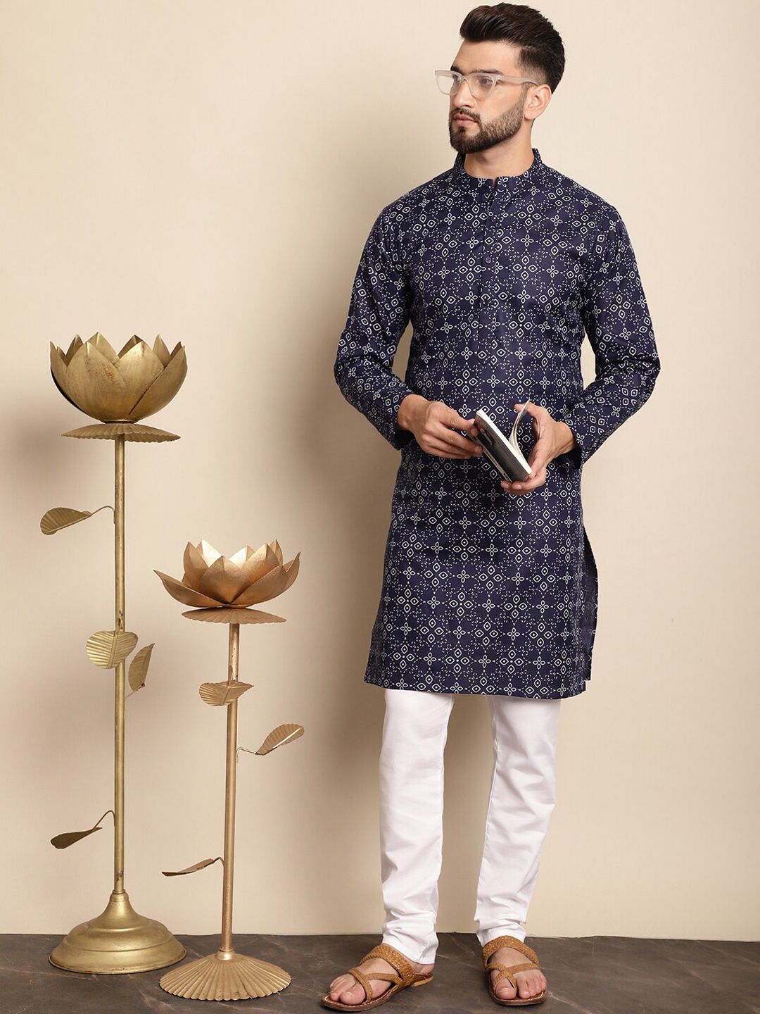Motif Etnik Anouk Bercetak Kolar Jalur Kurta Biasa dengan Churidar