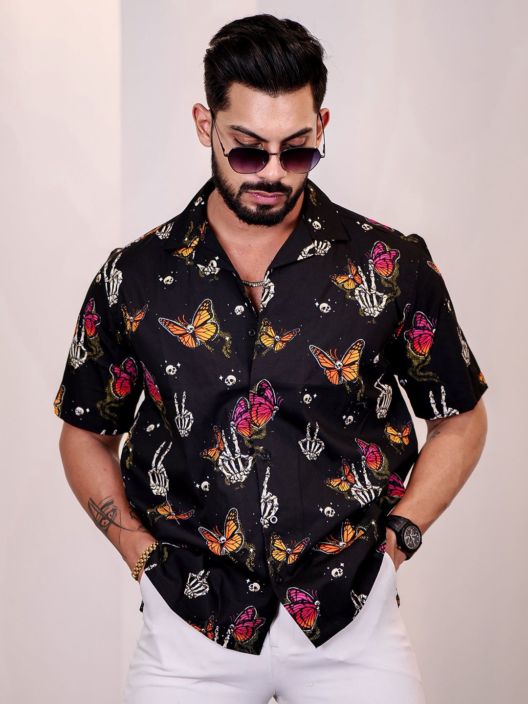 Eszett Conversational Printed Spread Collar Pure Cotton Casual Shirt
