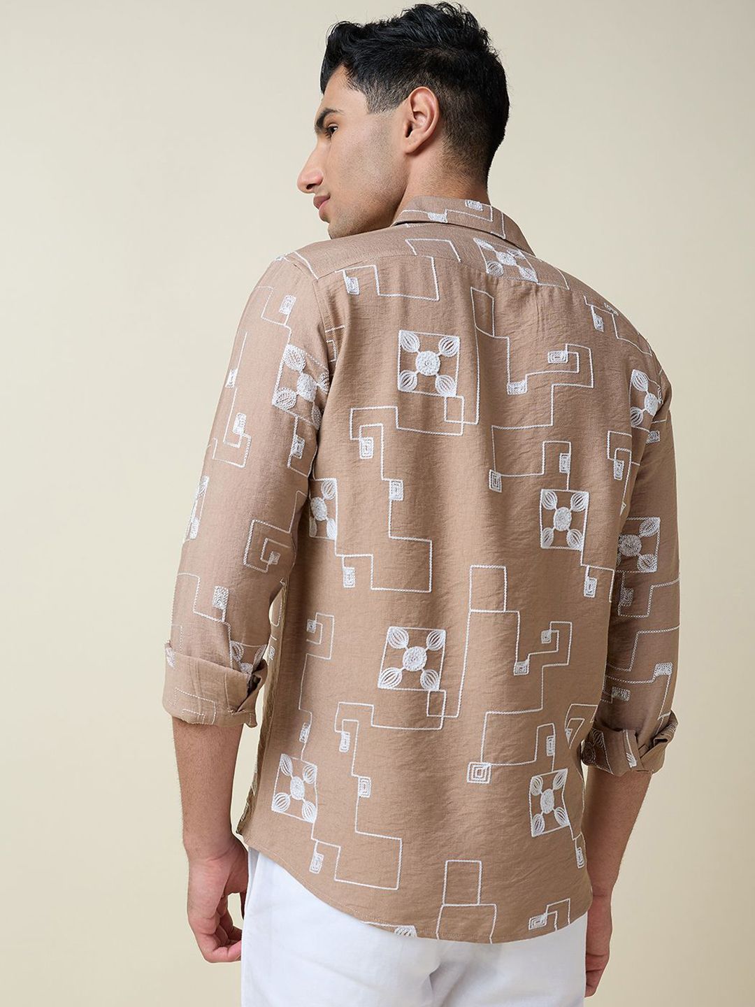 Thomas Scott Men Embroidered Regular Fit Casual Shirt