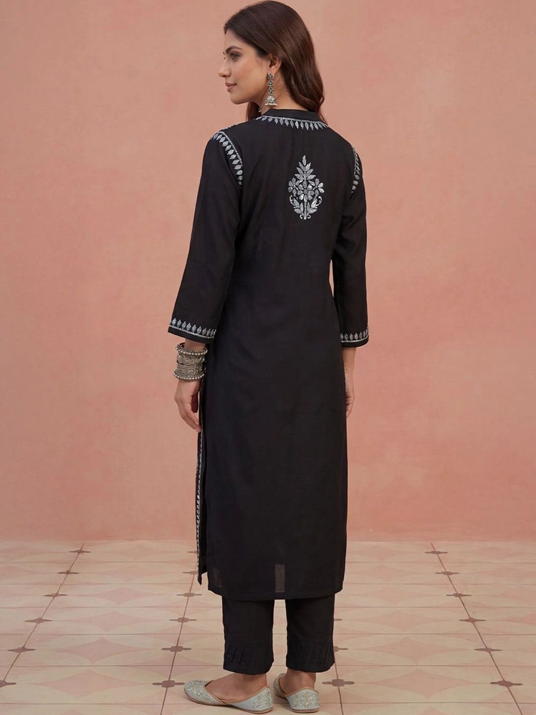 House of Chikankari Women Embellished Mirror Work Kurta