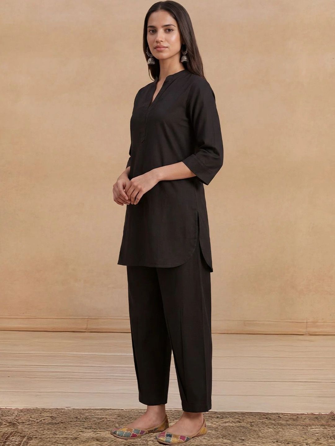 Rumah Chikankari Kurta Chikankari Biasa Wanita dengan Seluar