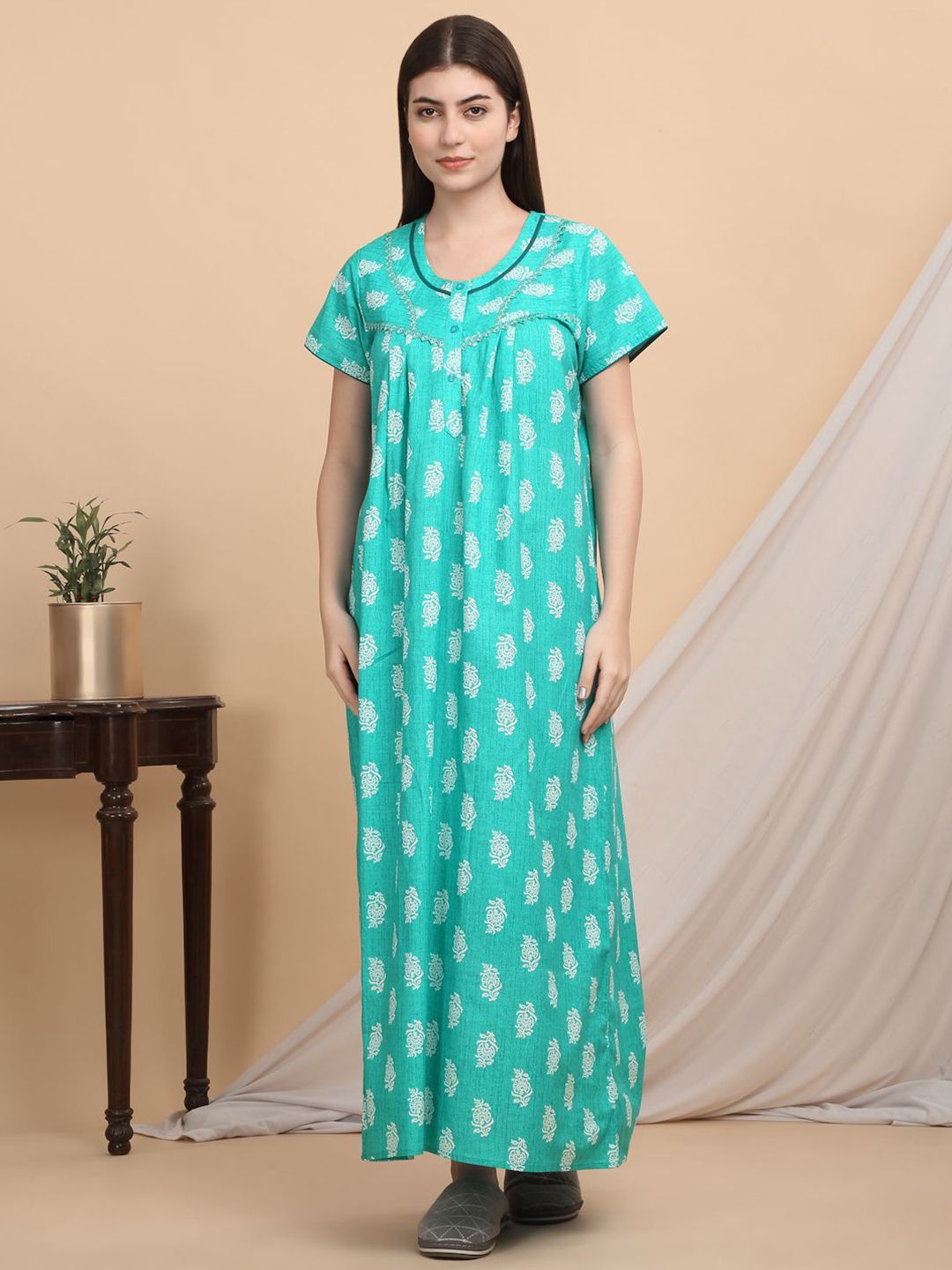 Sweet Dreams Ethnic Motifs Printed Pure Cotton Maxi Nightdress