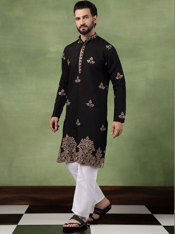 SOJANYA Kurta Kerja Benang Sulam Bunga Lelaki