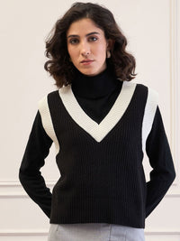 SASSAFRAS Women Crop Sweater Vest