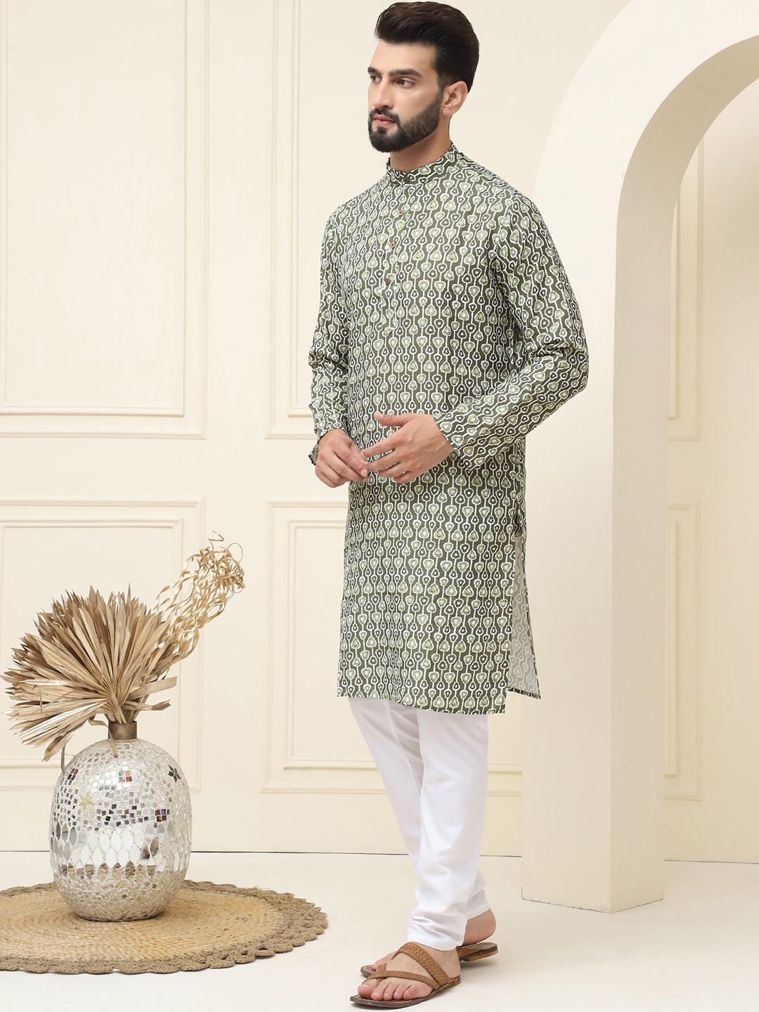 SOJANYA Geometric Printed Regular Pure Cotton Kurta With Pyjama