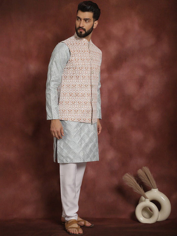 Motif Etnik Kelabu Anouk Bersulam Kurta Lurus Dengan Jaket Churidar & Nehru