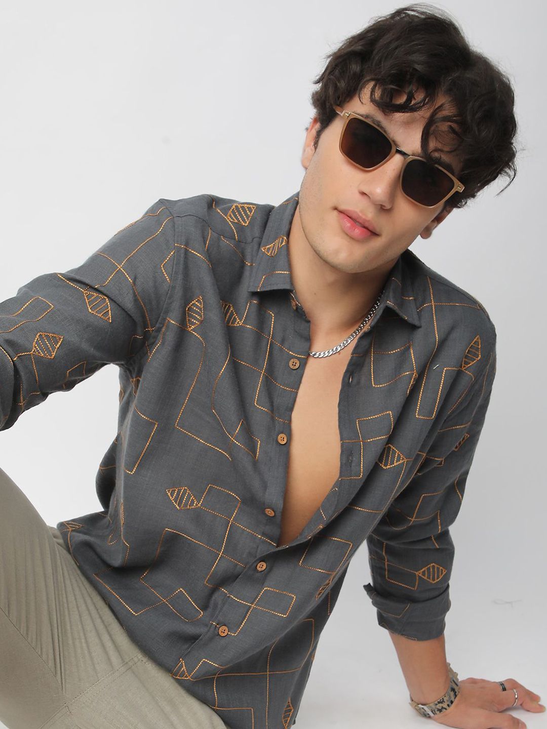 VASTRADO Men Classic Slim Fit Opaque Casual Shirt