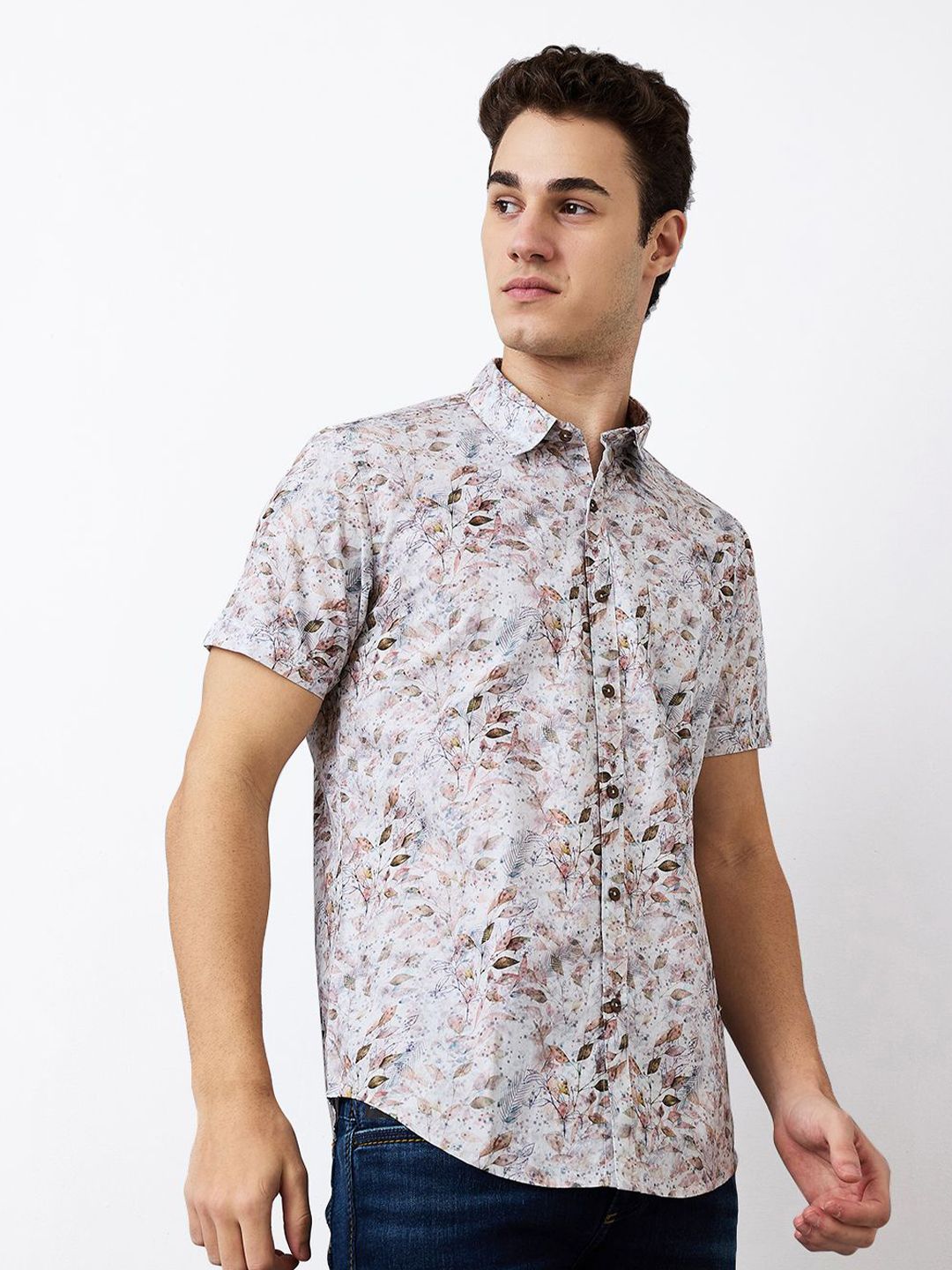 SPYKAR Men Slim Fit Spread Collar Floral Printed Cotton Casual Shirt