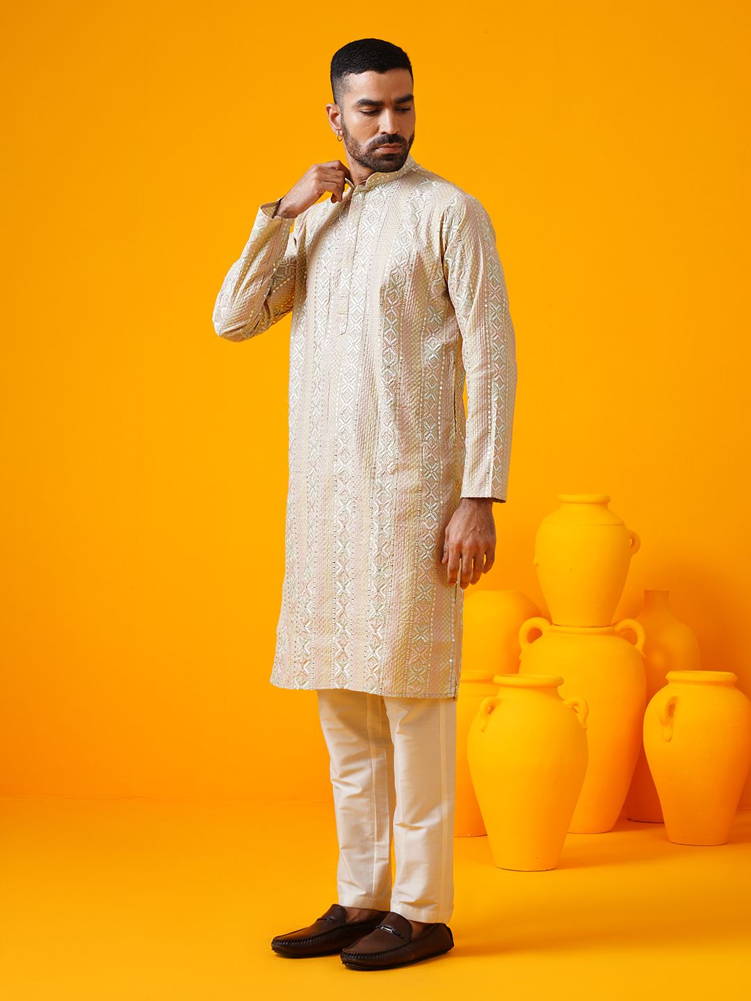 SOJANYA LUXE Ethnic Motifs Embroidered Mandarin Collar Straight Kurta With Trouser