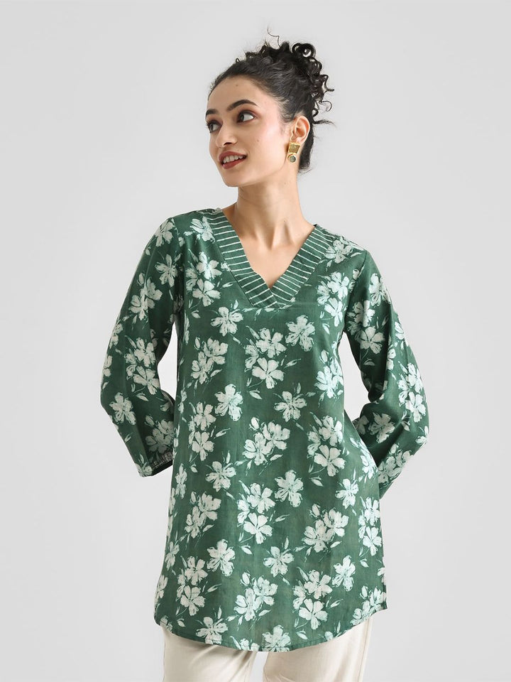 Rustorange Floral Printed V-Neck Pure Cotton Kurti