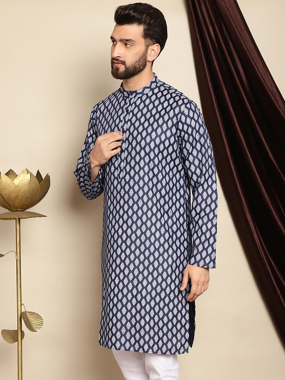 Anouk Ethnic Motifs Mandarin Collar Long Sleeves Thread Work Kurta