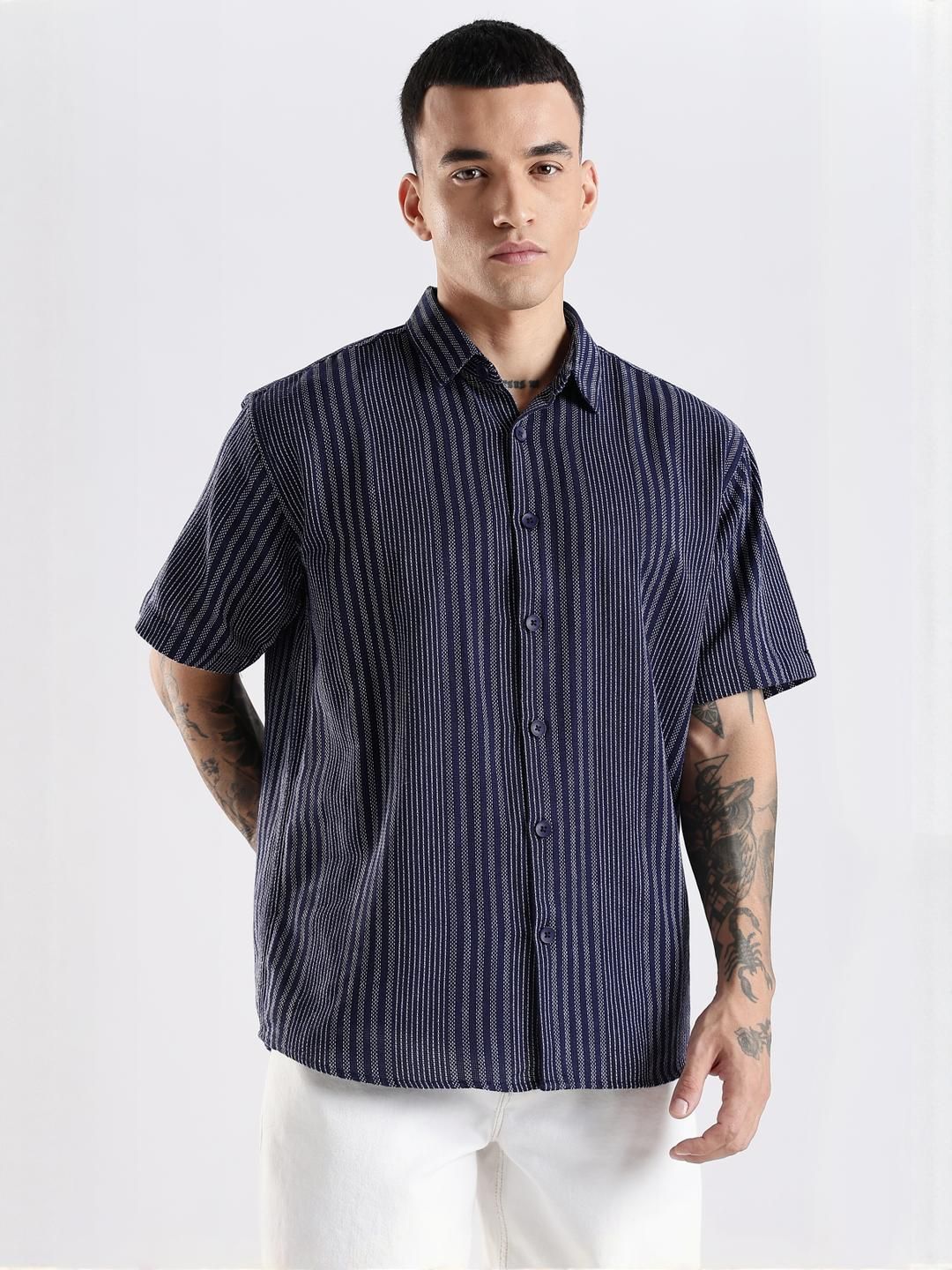 Adro Men Spread Collar Berjalur Menegak Baju Kasual Kapas Bersaiz Besar Rekaan Sendiri