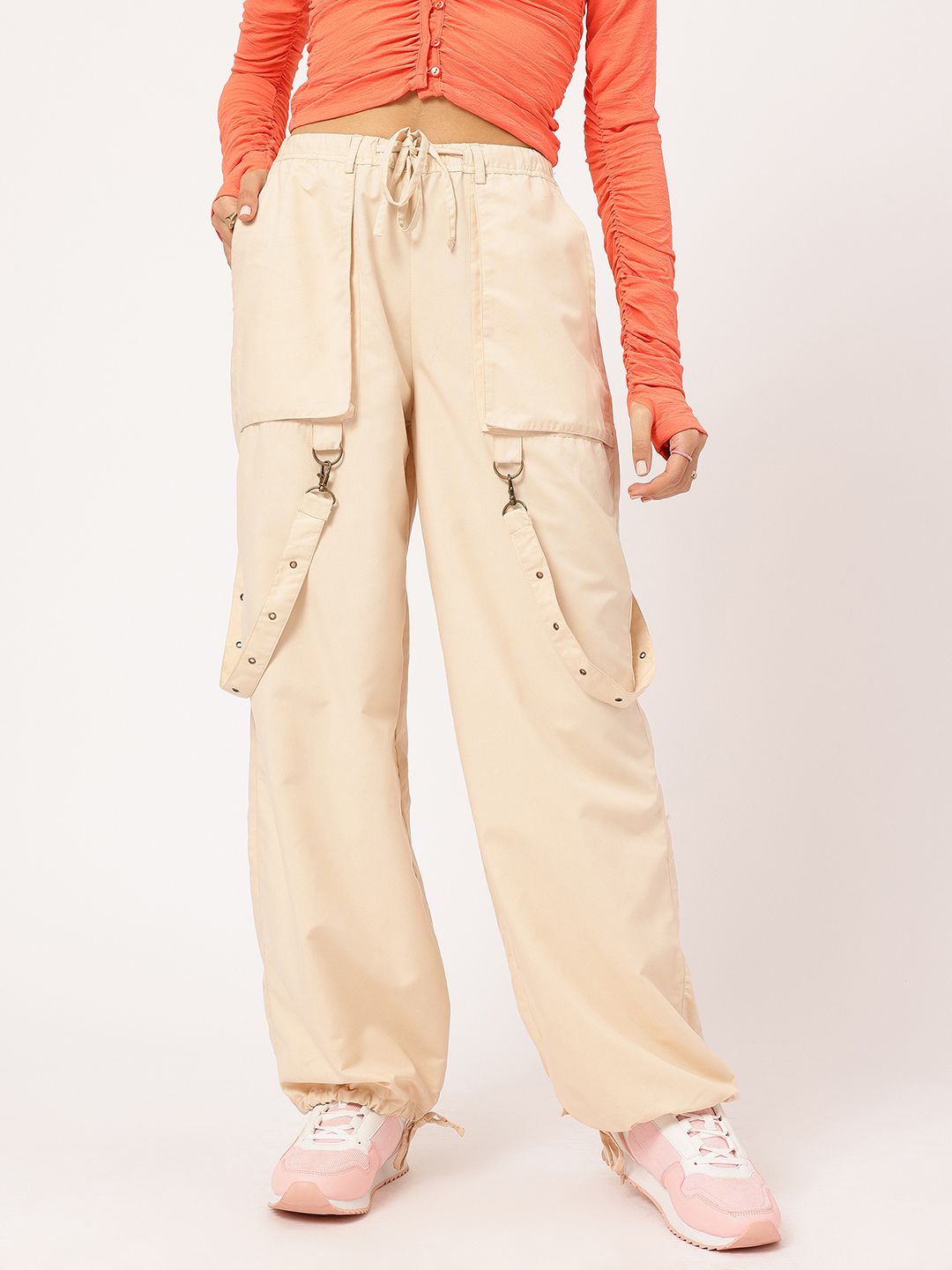 DressBerry Effortlessly Chic Women Cargo Style Relaxed Joggers