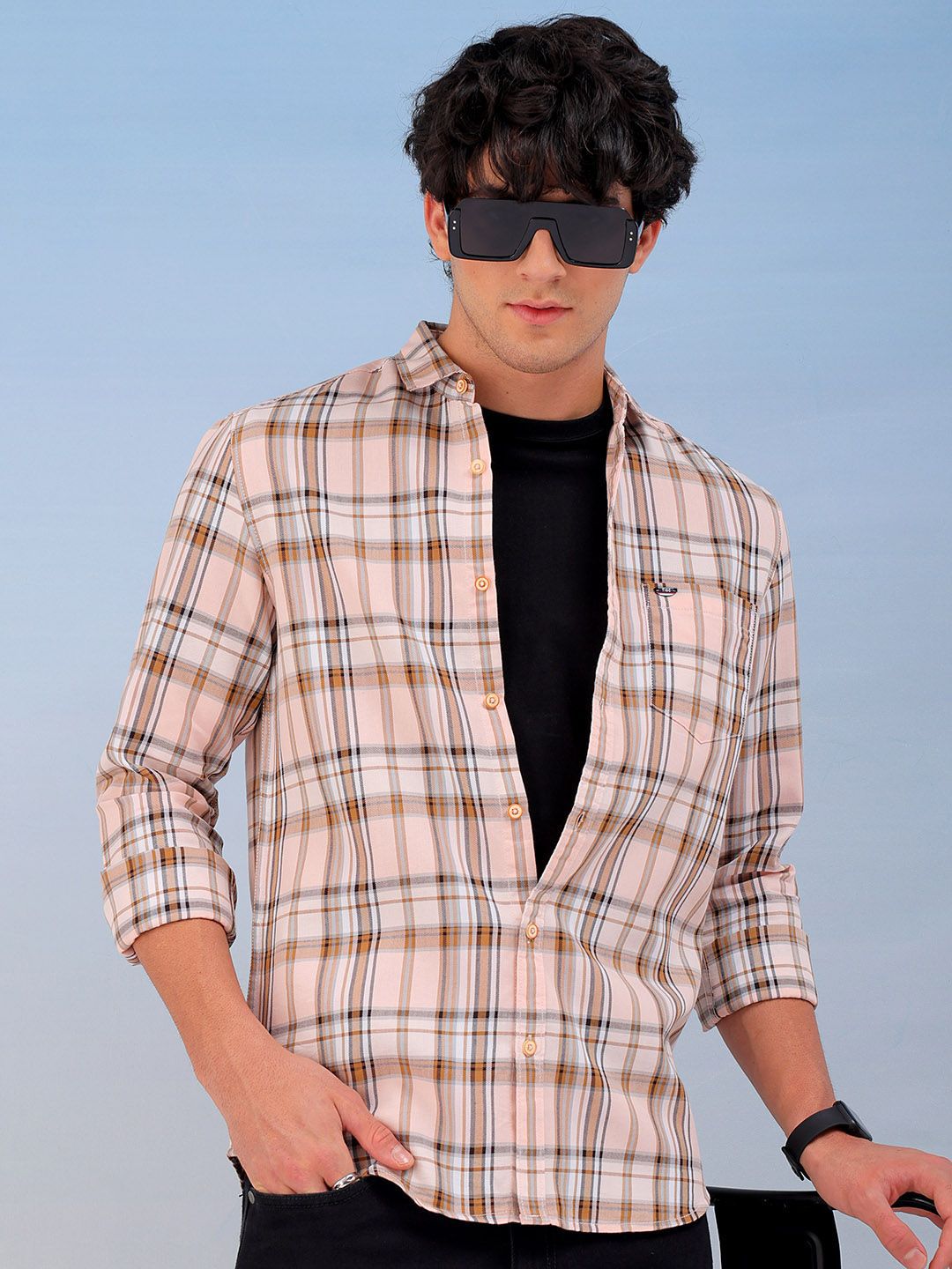 The Indian Garage Co Men Spread Collar Checked Cotton Slim Fit Casual Shirt