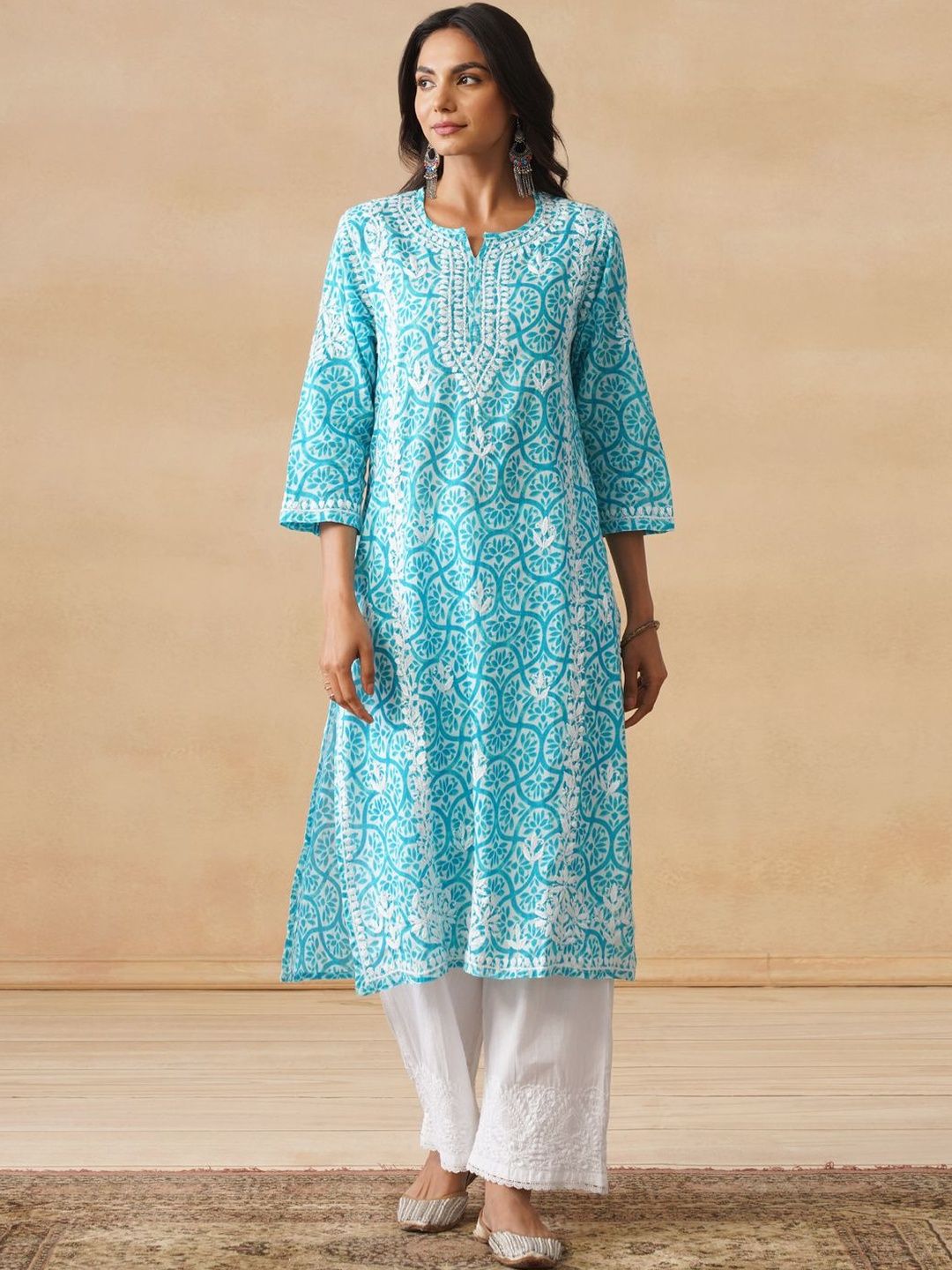 House of Chikankari Women Turquoise Blue Mulmul Chikankari Sulam Kurta