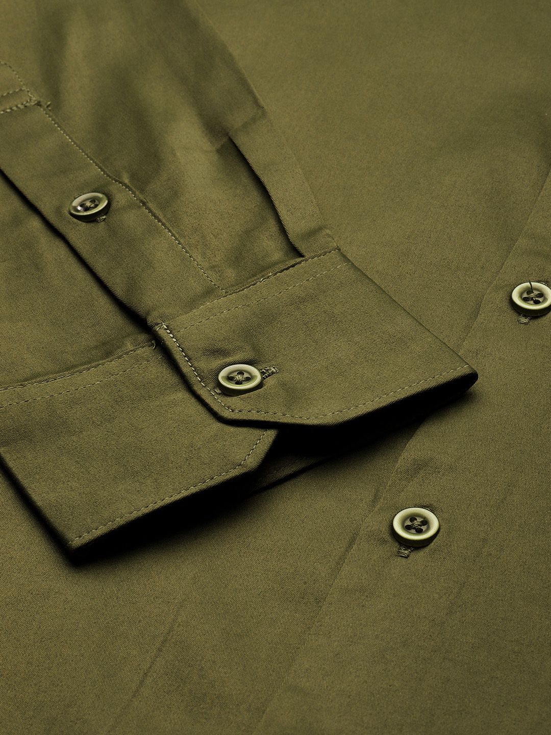 The Indian Garage Co. X Luxe Men Solid Slim Fit Opaque Formal Shirt