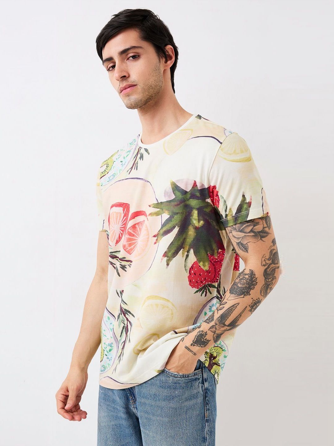 SPYKAR Men Graphic Printed Round Neck Cotton Slim Fit T-shirt
