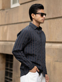Powerlook Men Vertical Striped Spread Collar Casual Shirt