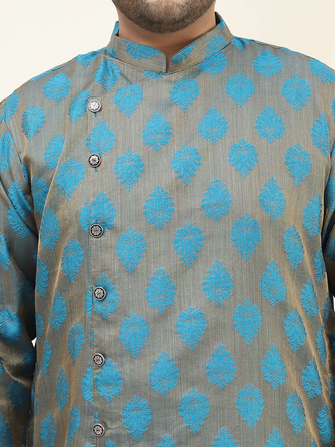 SOJANYA PLUS Plus Size Ethnic Motifs Thread Work Straight Kurta with Pyjamas